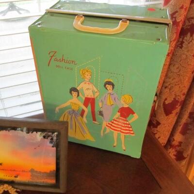 1960s Barbie doll case