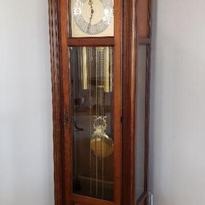 Howard Miller perfect working condition Grandfather clock.