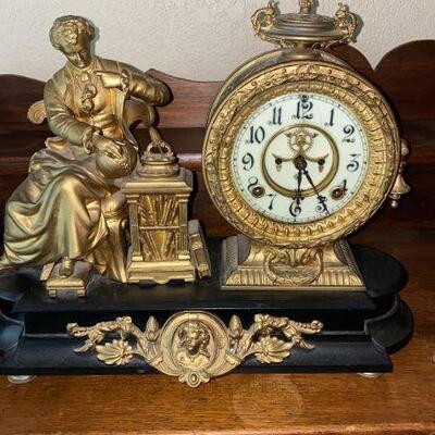 vintage mantle clock by the American clock company