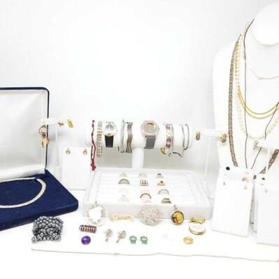 1250	

Costume Jewelry
Includes Necklaces, Bracelets, Rings, Pendants, Pins, And More