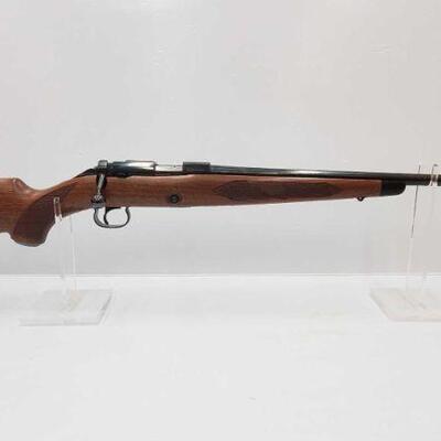 566	

Browning Model 52 .22lr Bolt Action Rifle with Box
Serial Number: 04794NZ496 Barrel Length: 24