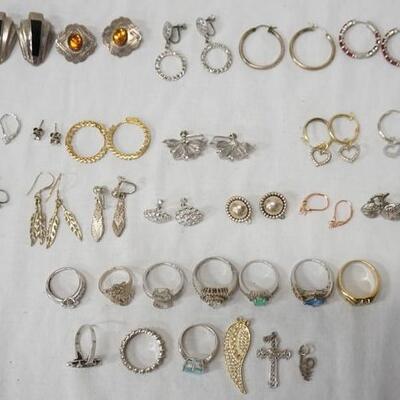 1016	LOT OF STERLING SILVER JEWELRY INCLUDING 18 PAIRS OF EARRINGS, THREE PENDANTS &  TEN RINGS COMBINED WEIGHT OF ALL INCLUDING GEMS,...