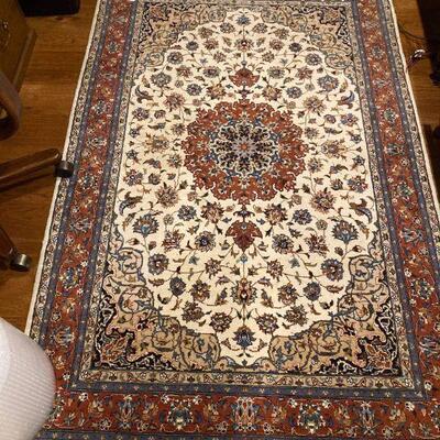 A carefully chosen large selection of fine Persian handmade and wool rugs.