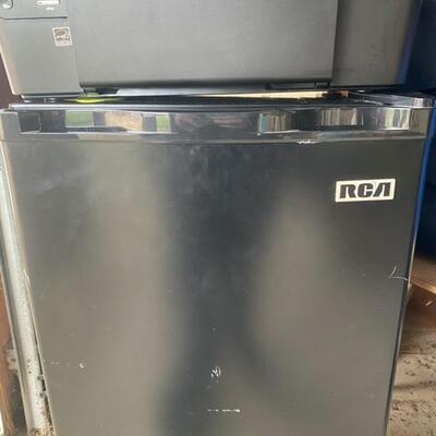 RCA 1.7cu. ft. mini fridge