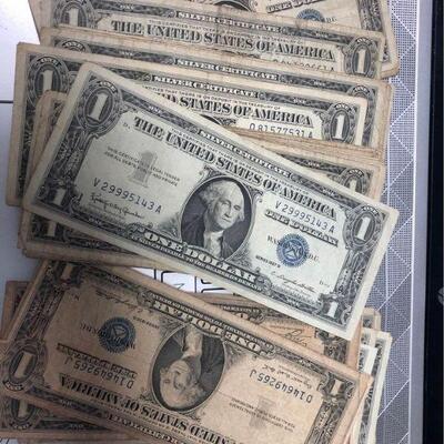 LAR4008 $1 US Silver Certificate $5 each - $4.50 each for 5 or more. 100 available
Ages Ago Estate Sales Eastbank / NOLA Collectibles...