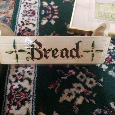 https://www.ebay.com/itm/124432104461	LAR1008A Poppytrail Metlox Bread Boat Serving Dish Pickup Only		 Buy-IT-Now 	 $20.00 

