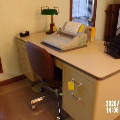 netal office desk & Brother's electric typewriter GX-6750