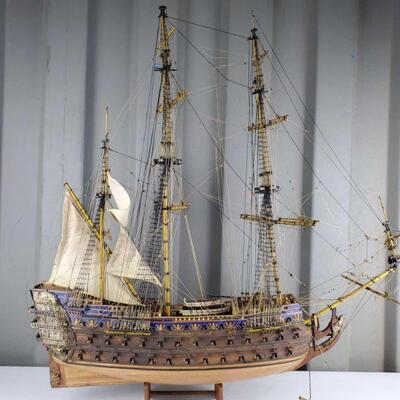 5034:  â€¢ Model Ship By Ron Pippin