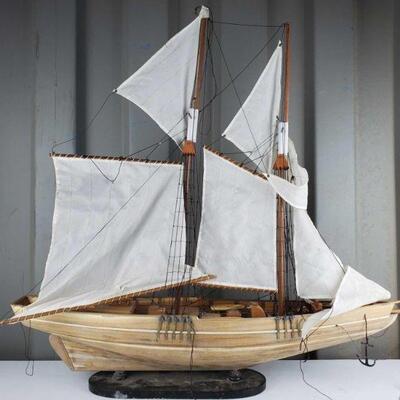 5036:  â€¢ Model Ship By Ron Pippin
