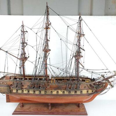 #5000 â€¢ Model Ship By Ron Pippin