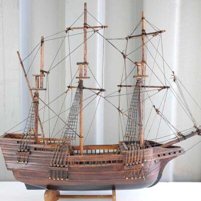 #5210 â€¢ Model Ship By Ron Pippin