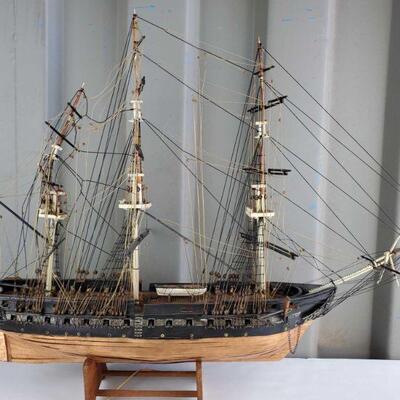 5229 â€¢ Model Ship By Ron Pippin