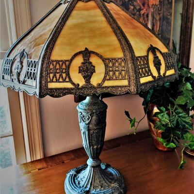 Antique SLAG GLASS Tiffany Style lamp