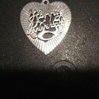 https://www.ebay.com/itm/124156081195	RX4152006 STERLING SILVER 925 $10.00 HAPPY ANNIVERSARY CHARM WEIGHT 2.5 GRAMS R		 Buy-it-Now...