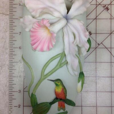https://www.ebay.com/itm/124426410682	KG8033B Ibis & Orchid Design Inc. Lavender Cattleya Orchid # 123 wall sconce Vase Local Pickup...