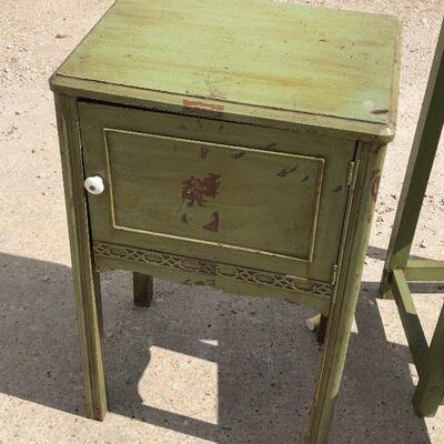 https://www.ebay.com/itm/114552059422	LAR1003: Distressed Vintage Sewing Cabinet Pickup Only		 OBO 	 $50.00 
