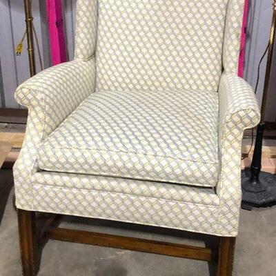 https://www.ebay.com/itm/114552722396	PR4513: Wellington Hall Master Upholstered Fabric Occasional Chair Local Pickup		 Buy-IT-Now...