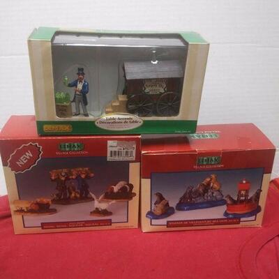 https://www.ebay.com/itm/124466104037	GN3092 LOT OF THREE USED LEMAX BOXED FIGURINES VILLAGE COLLECTION POLY-RESIN		 Buy-IT-Now 	 $19.99 
