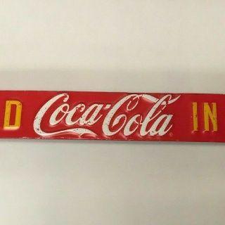 https://www.ebay.com/itm/124460946429	WL206 COCA-COLA METAL SIGN LONG, THIN RED WITH WHITE AND YELLOW LETTERING 		 Buy-IT-Now 	 $20.00 

