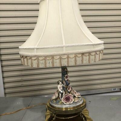 https://www.ebay.com/itm/114559840801	KG8064 Capodimonte porcelain Statue Sculpture Lamp with Brass Base #2 PicKup Only		 Buy-It-Now 
