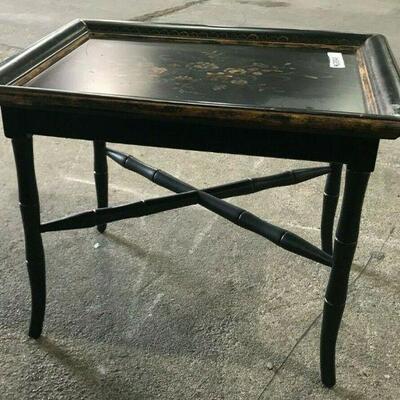 https://www.ebay.com/itm/114544844117	KG046 BLACK AND GOLD SIDE COFFEE ACCENT TABLE WITH FLORAL DESIGN TOP		 Buy-IT-Now 	 $50.00 
