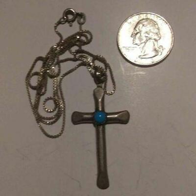 https://www.ebay.com/itm/124156100808	RX4152018 STERLING SILVER 24 INCH BOX CHAIN & CROSS WITH TOUQUISE STONE W		 Buy-it-Now 	 $30.00 
