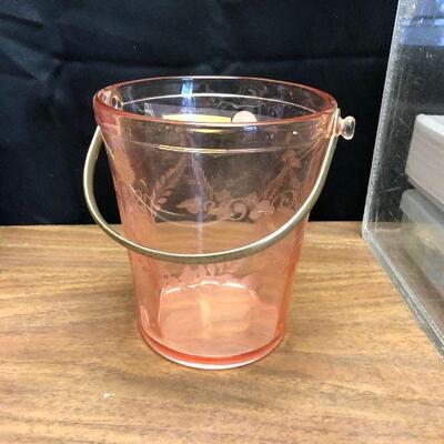 https://www.ebay.com/itm/124340148413	LRM3992: Pink Depression glass Ice bucket pickup only		 OBO 	 $20.00 
