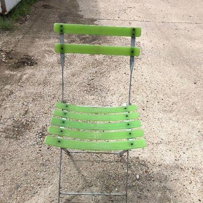 https://www.ebay.com/itm/124340151474	LRM3993: Green and Gray Metal and Hard Plastic folding Chair - Pickup Only		 OBO 	 $35.00 
