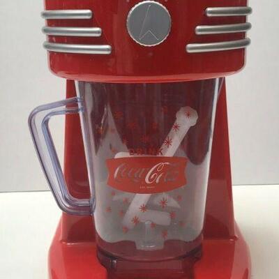 https://www.ebay.com/itm/124367473025	WL163 COCA COLA SHAVED ICE MACHINE VINTAGE STYLE, UNTESTED		 Buy-it-Now 	 $20.00 

