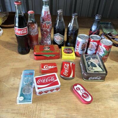 https://www.ebay.com/itm/124290846187	WL7066A: 16 Pieces of Coke / Coca Cola Local Pickup		 Buy-it-Now 	 $20.00 
