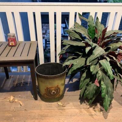 2070	

End Table, Trash Can, And Artificial Plant
End Table Measures Approx: 23”x 20” x 20” Trash Can Measures Approx: 17” x 10.5” x 14”...