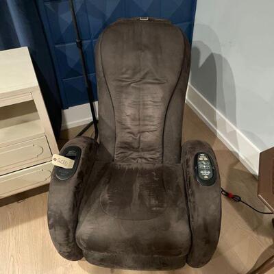 Massage Chair with remotes 