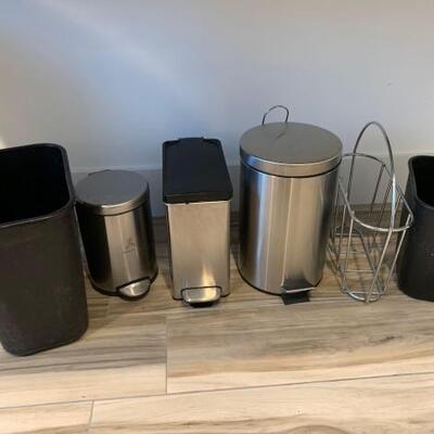 2210	

5 Trash Cans And Magazine Holder
Ranging In Size From 16” x 10” - 11.5” x 8”