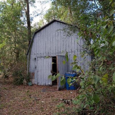 What kind of treasures will we find in the barn ???