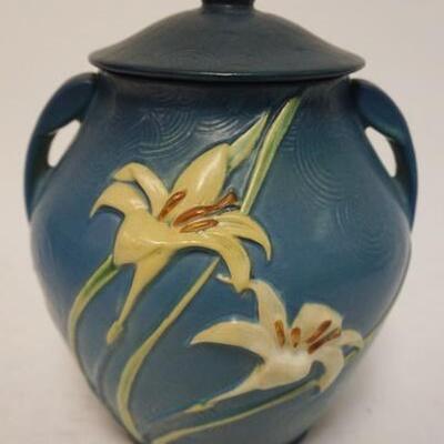 1004	BLUE ROSEVILLE COOKIE JAR, 10 1/4 IN HIGH	100	200	25	PLEASE PAY ATTENTION FOR DAILY ADDITIONS TO THIS SALE. PARTIAL UPLOADS WILL BE...