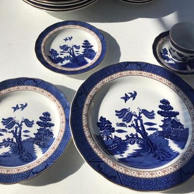 Royal Doulton 45 piece set Real Old Willow $135