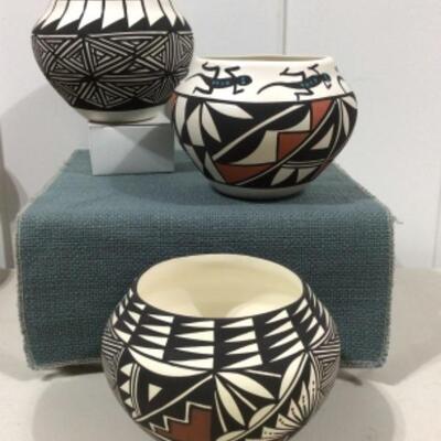 Graphic pottery bowls