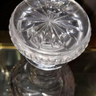 leaded crystal decanter spout top