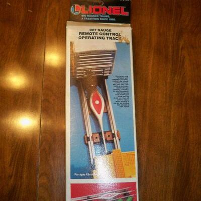 Vintage 1986 Lionel Remote Control Operating Track