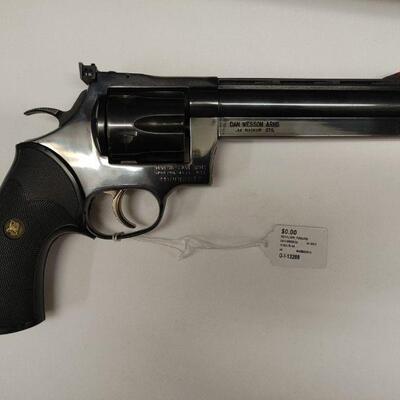 Dan Wesson 44, .44 mag revolver