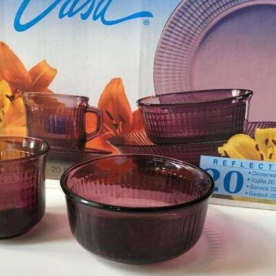 https://www.ebay.com/itm/124474077597	FL0017 CRISA REFLECTIONS CLEAR PURPLE GLASS DINNERWARE 20PC -4 SETTINGS Pickup Only		 Buy-it-Now...