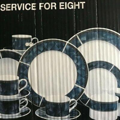 https://www.ebay.com/itm/114561630707	FL0018 SAPPHIRE SANGO DINNERWARE SETTING FOR 8 -45PCS Pickup Only		 Buy-it-Now 	 $50.00 
