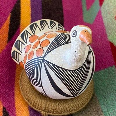 Lucy M. Lewis, Acoma Pottery