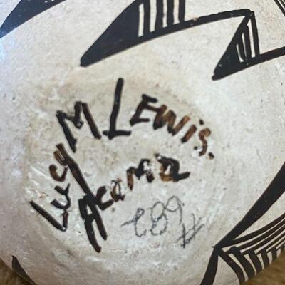 Lucy M. Lewis, Acoma Pottery