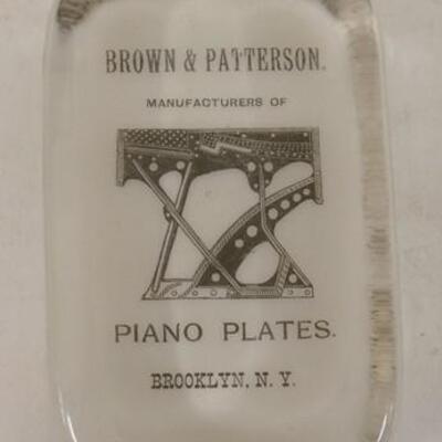 1153	ANTIQUE GLASS PAPERWEIGHT BROWN & PATTERSON PIANO PLATES BROOKLYN NY	25	50	10	PLEASE PAY ATTENTION FOR DAILY ADDITIONS TO THIS SALE....