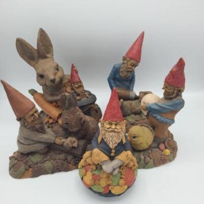 Gnomes, Bunnies, and More
https://ctbids.com/#!/description/share/679248 Cairn Collection. Includes Haredini measuring 6 in and is 8 in...