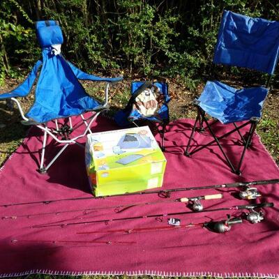 Fishing With The Kids
https://ctbids.com/#!/description/share/679308 Unopen kids tent with 3 folding chairs and 4 fishing rods. Red rod...