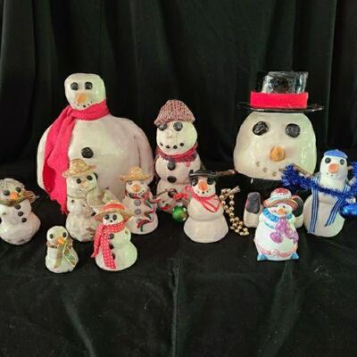 Pottery Snowmen
https://ctbids.com/#!/description/share/679322 Eleven snowmen of different sizes all celebrating winter in their own way....