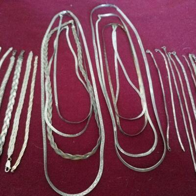 Vintage 925 Italian Sterling Silver Bracelets & Necklaces
https://ctbids.com/#!/description/share/679295 Bracelets are approximately 7...