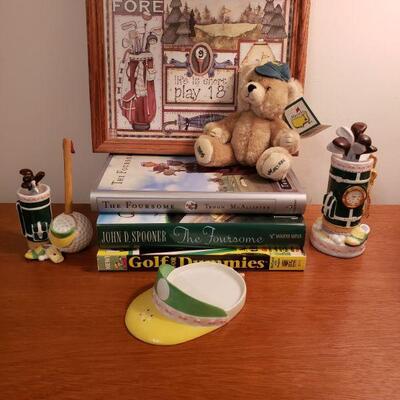 https://ctbids.com/#!/description/share/681982 2006 Collectible Masters Bear, Golf Books, and Golf Decor
